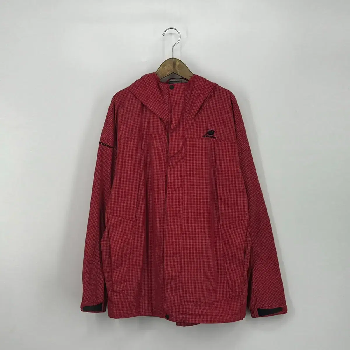 뉴발란스 체크 바람막이 점퍼 (100 size / RED)