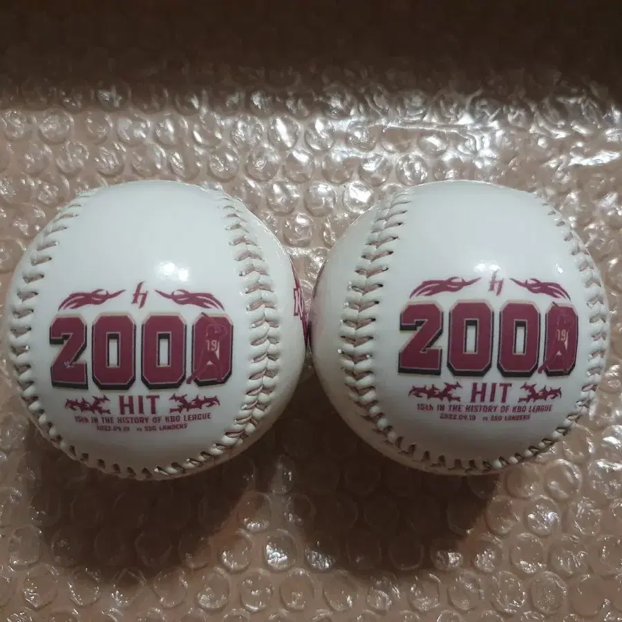 KBO 이용규 2000안타 기념구