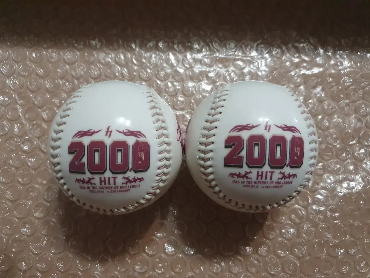 KBO 이용규 2000안타 기념구