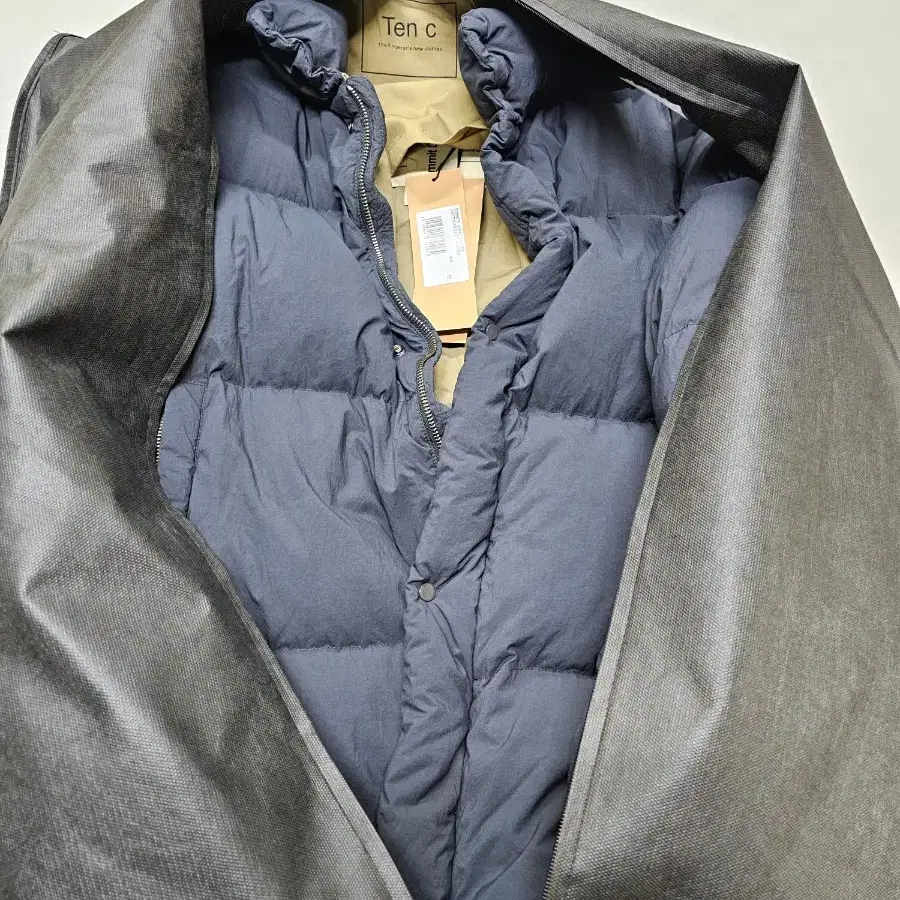 ten-c summit down jacket 팝니다.