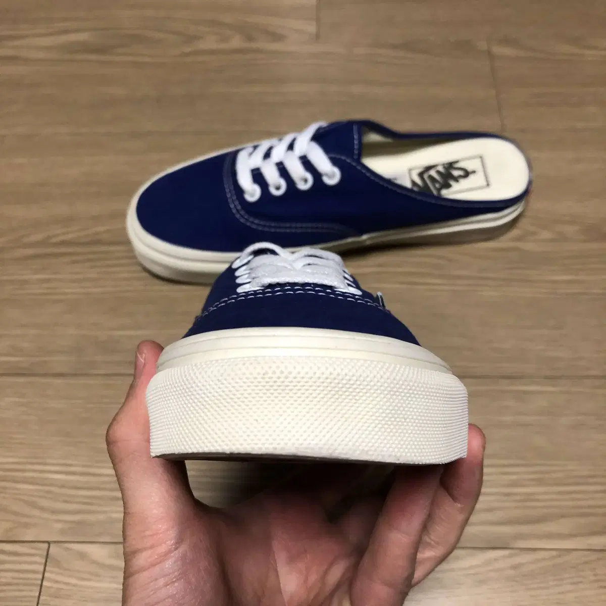 235) 반스 VANS 어센틱 뮬 로얄 블루 반스 어센틱 뮬 235