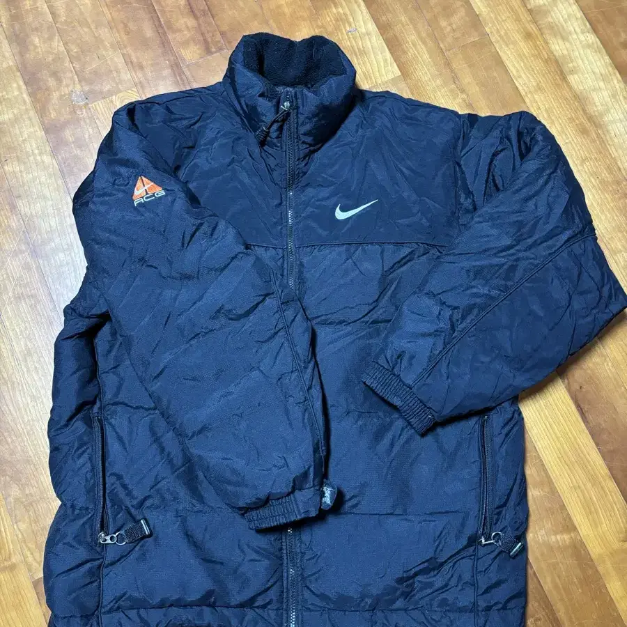 Nike ACG 나이키 에이씨지 테크니컬 자수로고 스우시