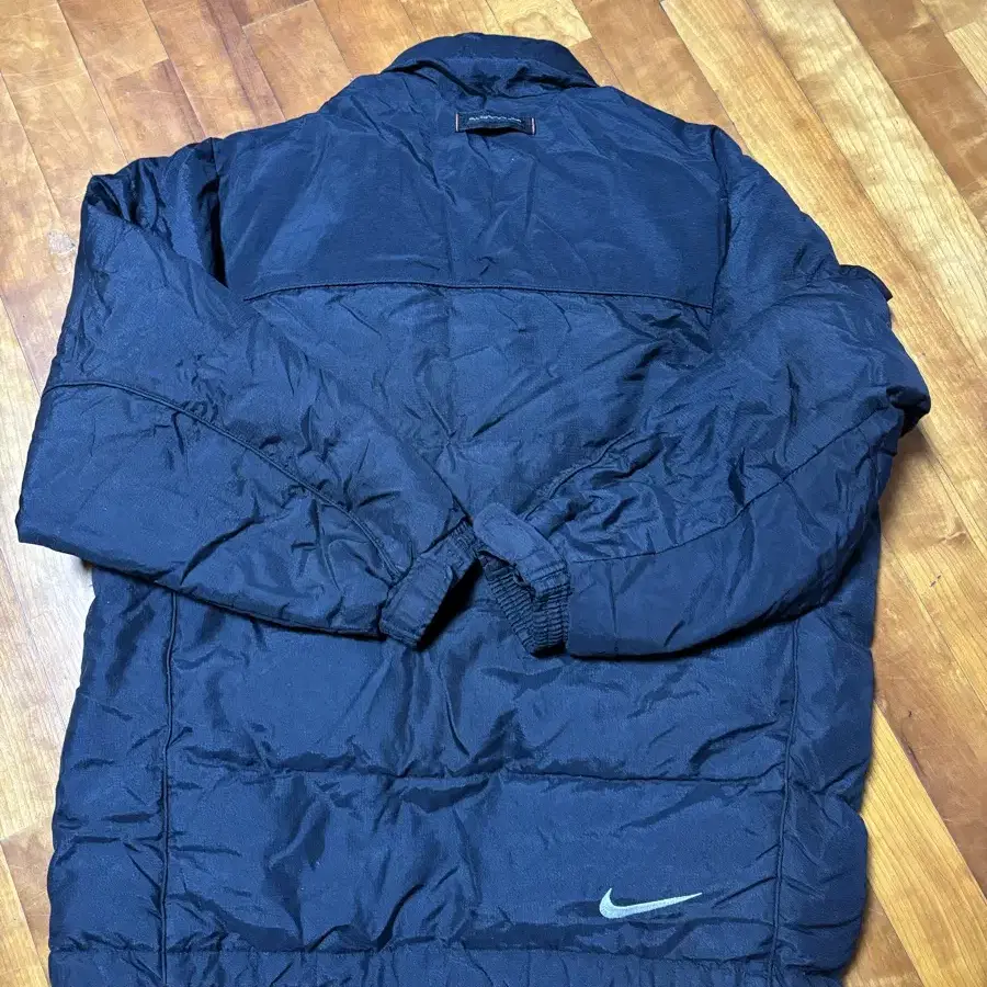 Nike ACG 나이키 에이씨지 테크니컬 자수로고 스우시