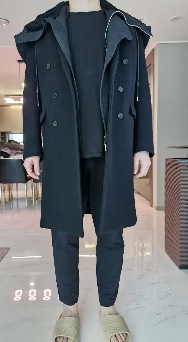 Junge Coat Hooded Detacher Long Black Coat (Wool 90) [46].