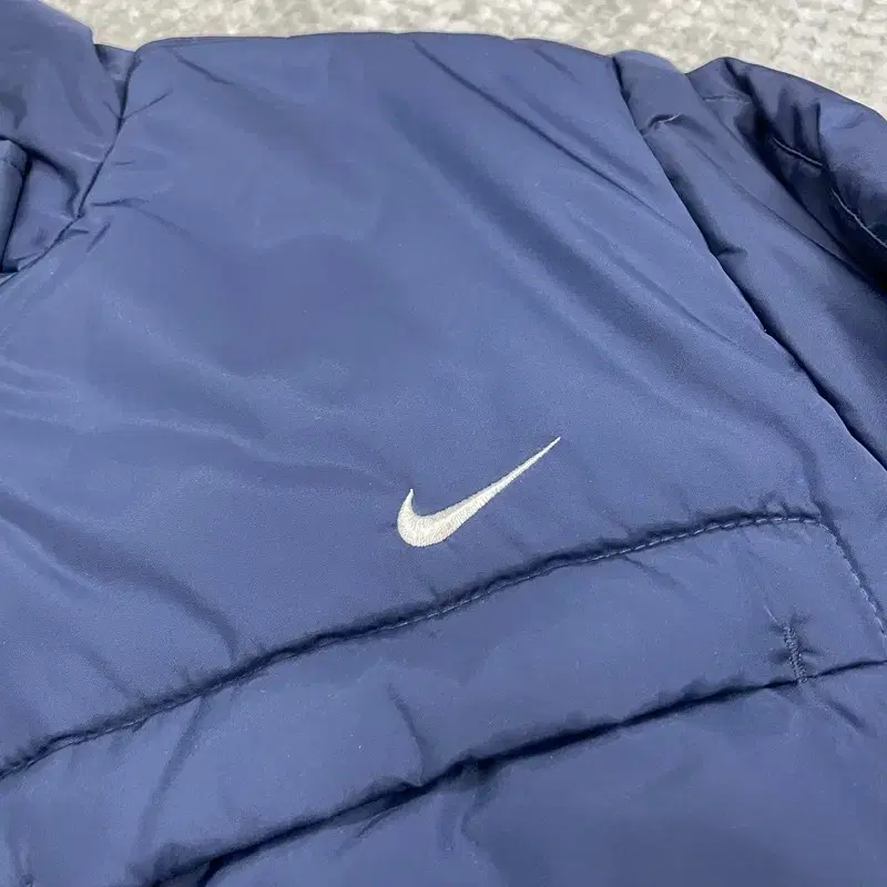 M NIKE 나이키 90s 올드스쿨 양면 패딩 A00229