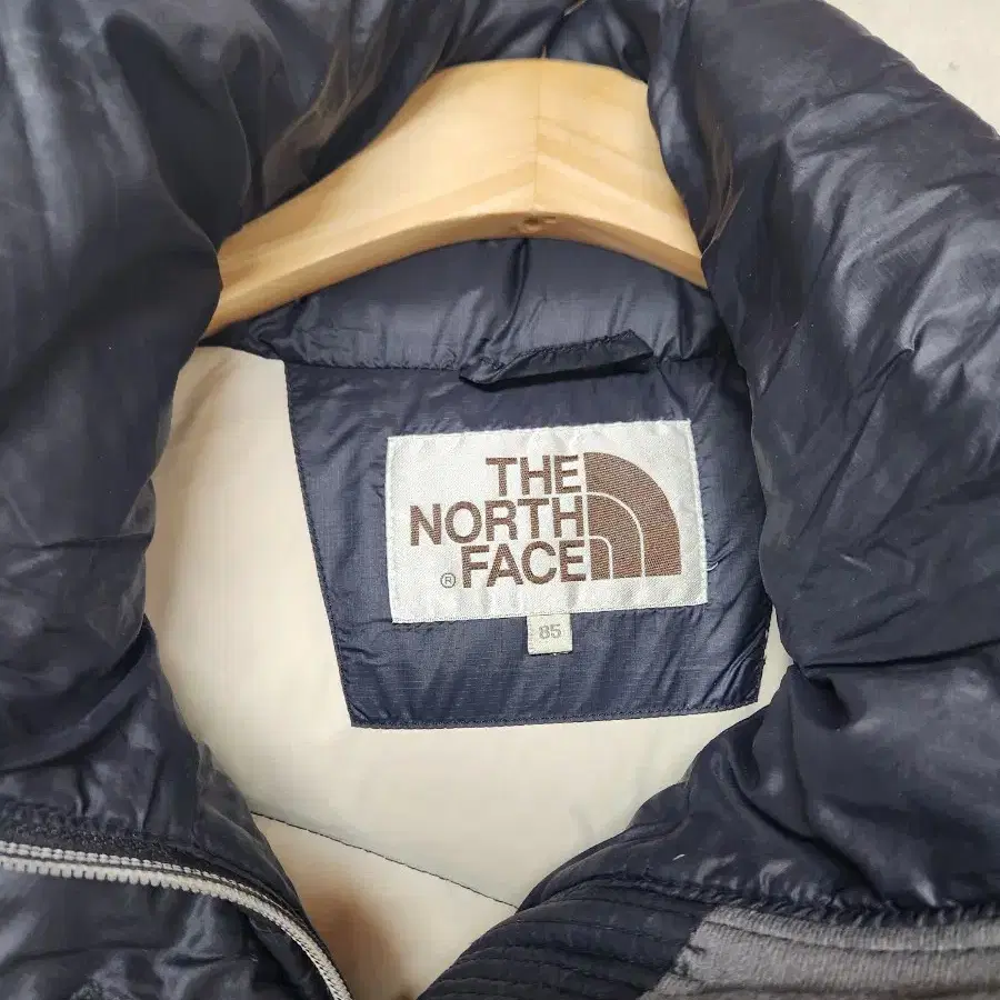 노스페이스 The North face 여성구스롱패딩-85