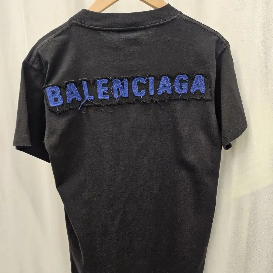 발렌시아가 BALENCIAGA 여성 반팔티 XS