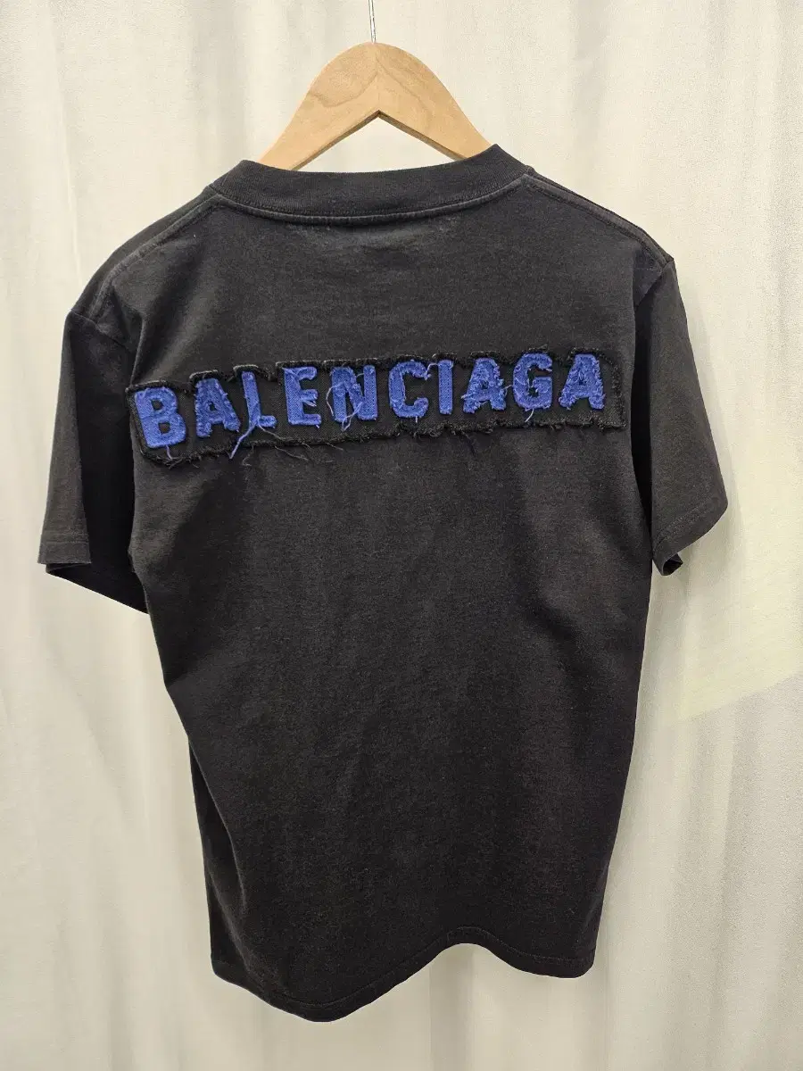 발렌시아가 BALENCIAGA 여성 반팔티 XS