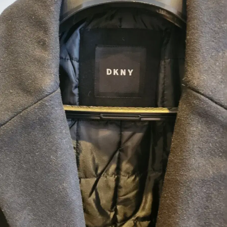 DKNY  모직하프코트