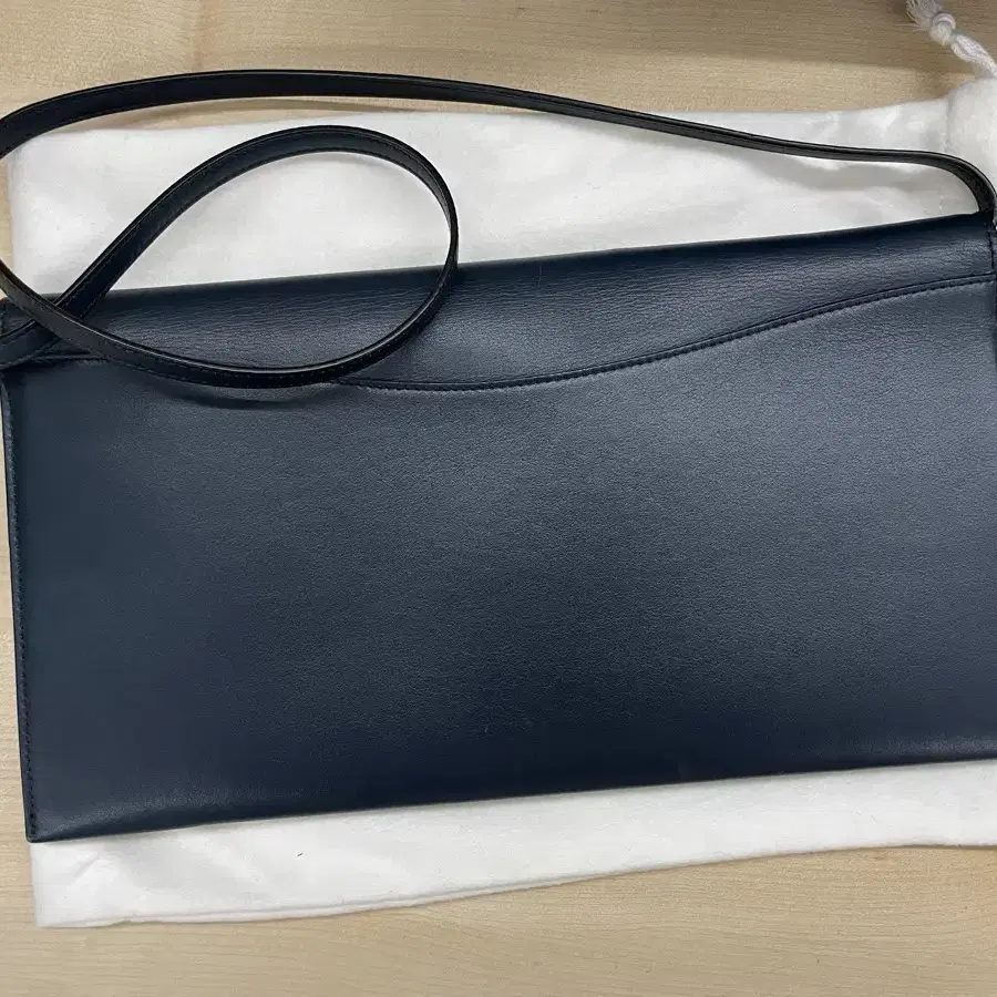 올드 셀린 오벌 클러치 old celine oval clutch 리본빛