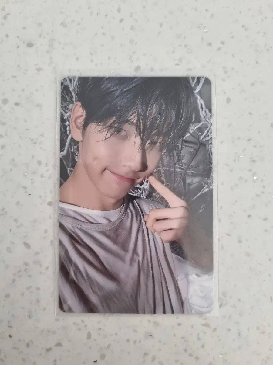 Tuvatu Century SAVIOR soobin photocard