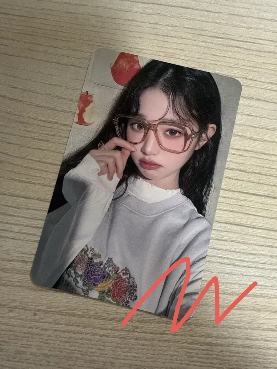 Source) soundwave Glasses wonyoung photocard WTS