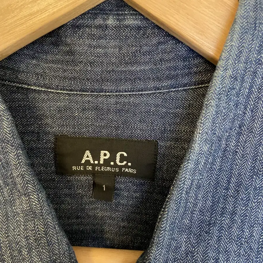 apc 데님셔츠