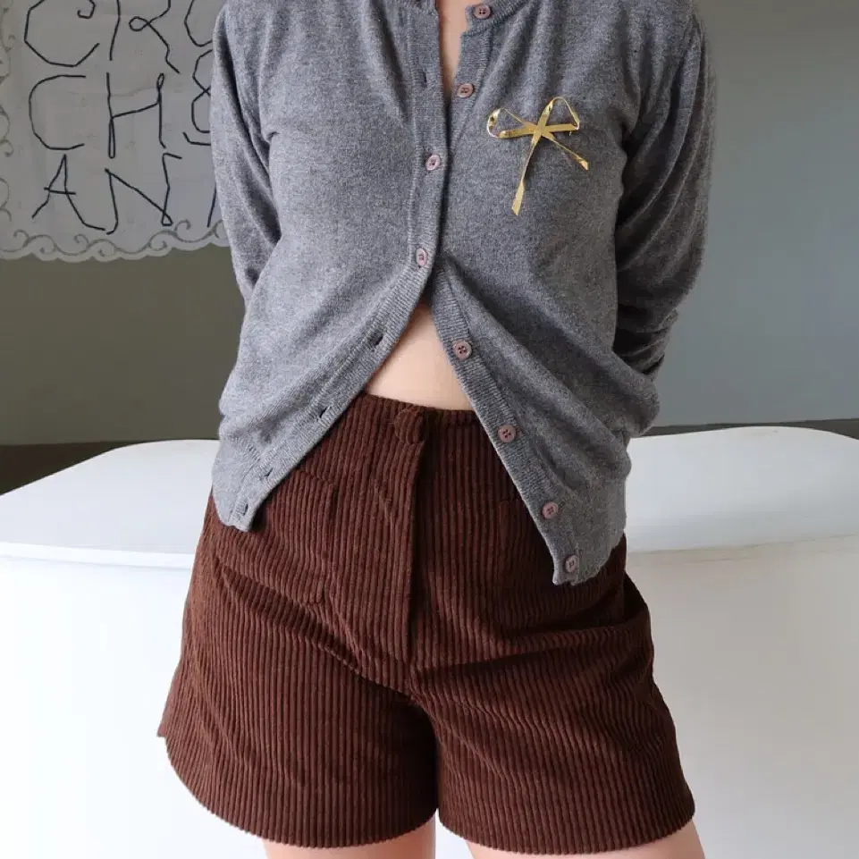 크로쉐안트 crocheant  Corduroy GiGi shorts