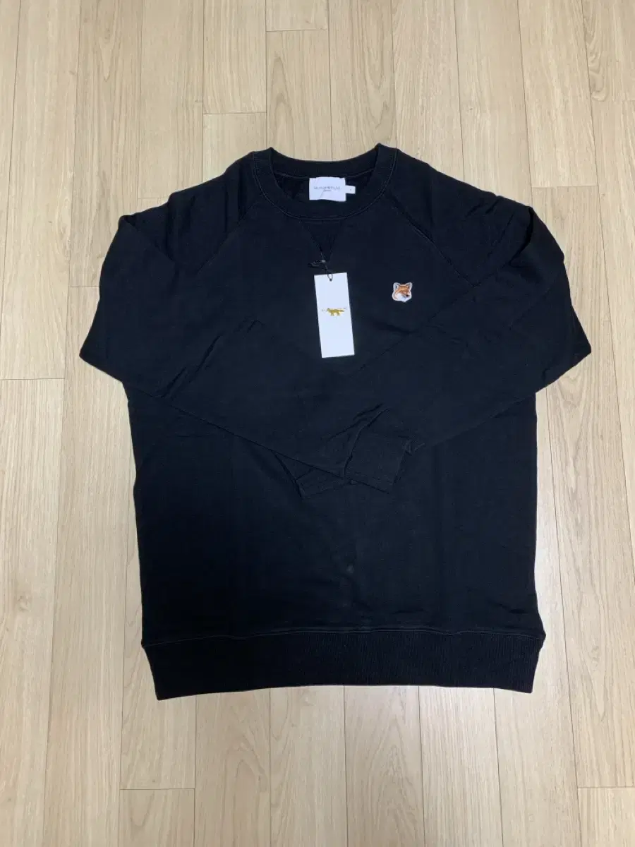 [실착1회] Maison Kitsune Foxhead Man-to-Man Black L Tacpo 9.8