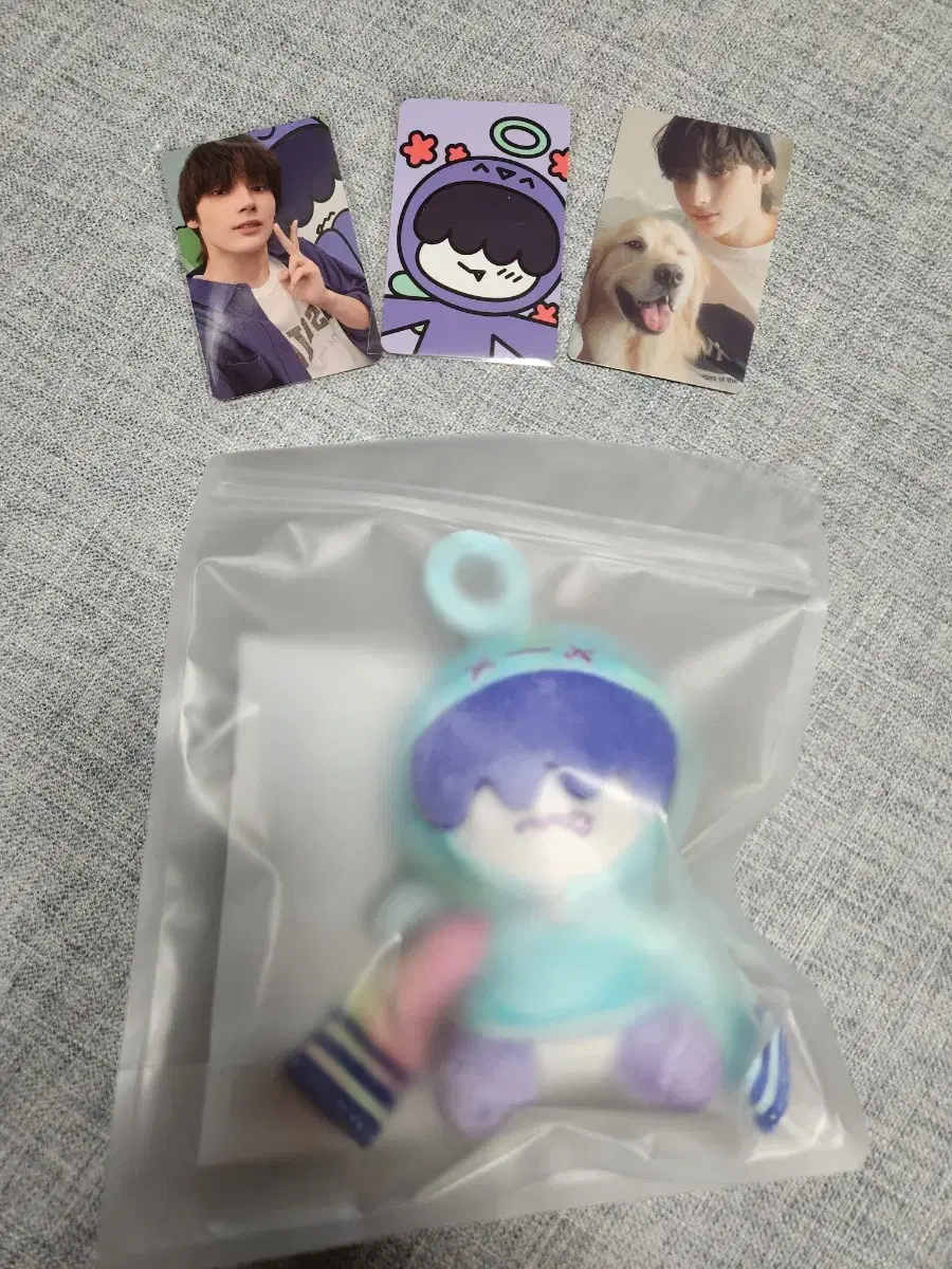 txt sanctuarypop up hummingbird keyring photocard 4-piece setbulk hueningkai