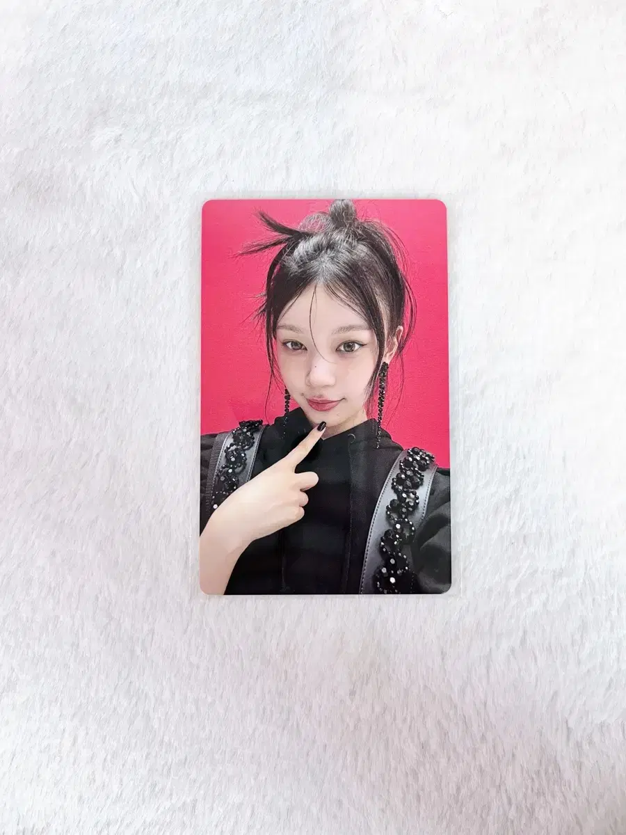 Eyelet Mocha Cherry Glitzy Vahn weverse pre-order benefit unreleased photocard photocard WTS