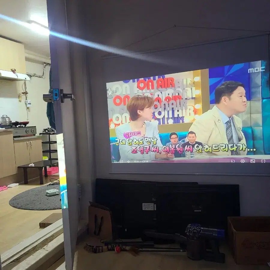 LG 스마트빔 미니빔 프로젝터 PW800