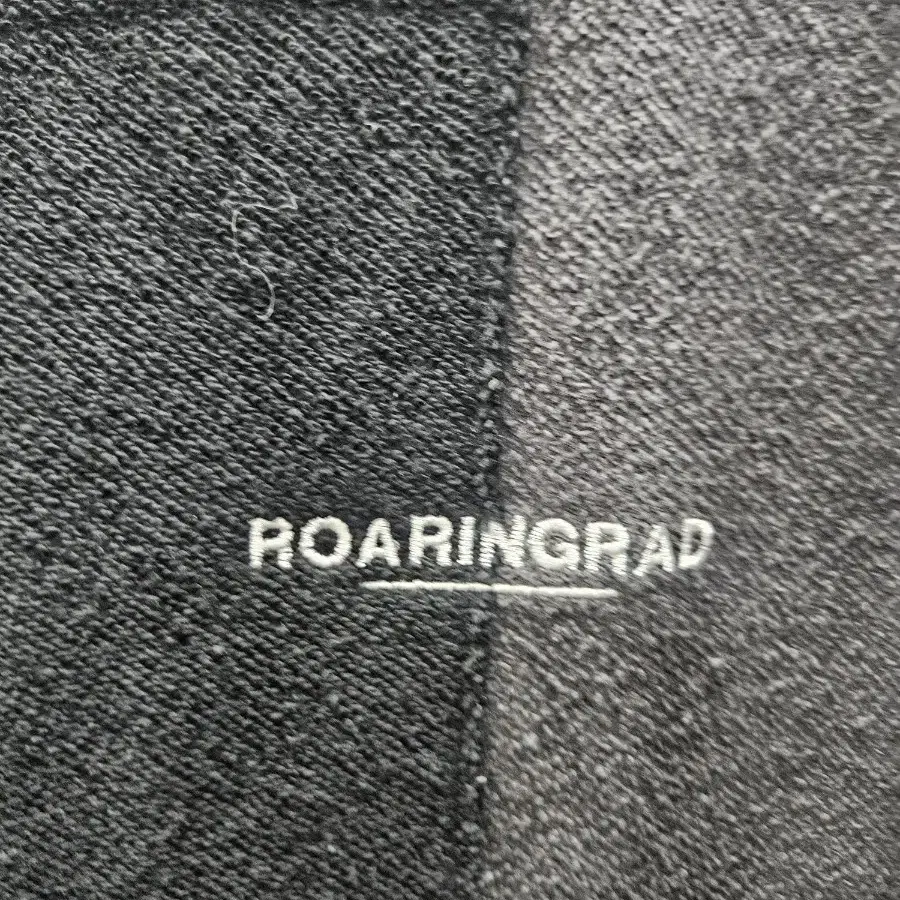 XL Roaringrad 로어링라드 맨투맨