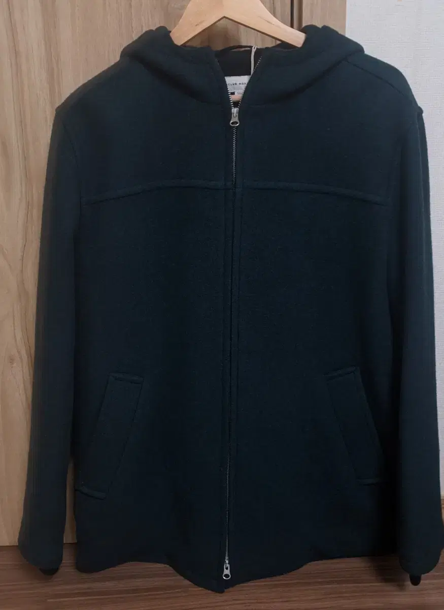 Club Monaco York Hooded Coat Green size M for sale.