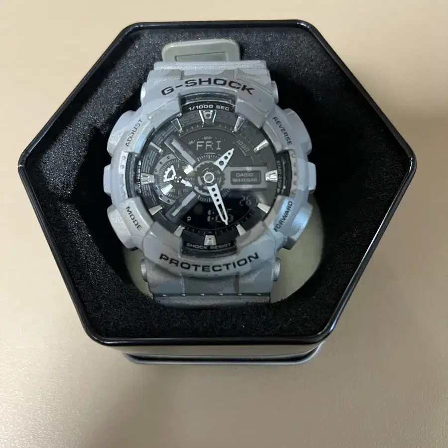 G-SHOCK 시계 군용무늬