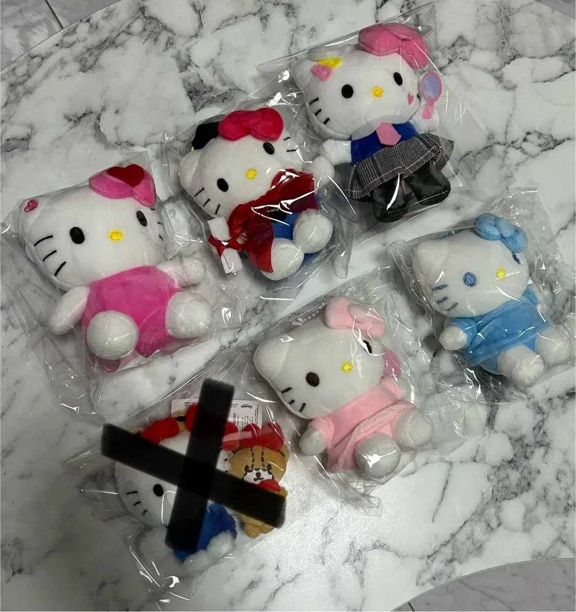 Sanrio Hello Kitty Large Doll Bag Hanger Set of 9