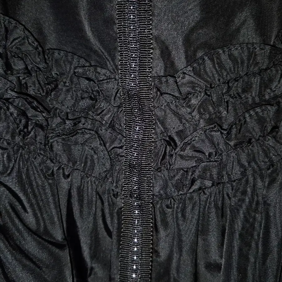 Vintage 04 Black shirring pleats lace sk