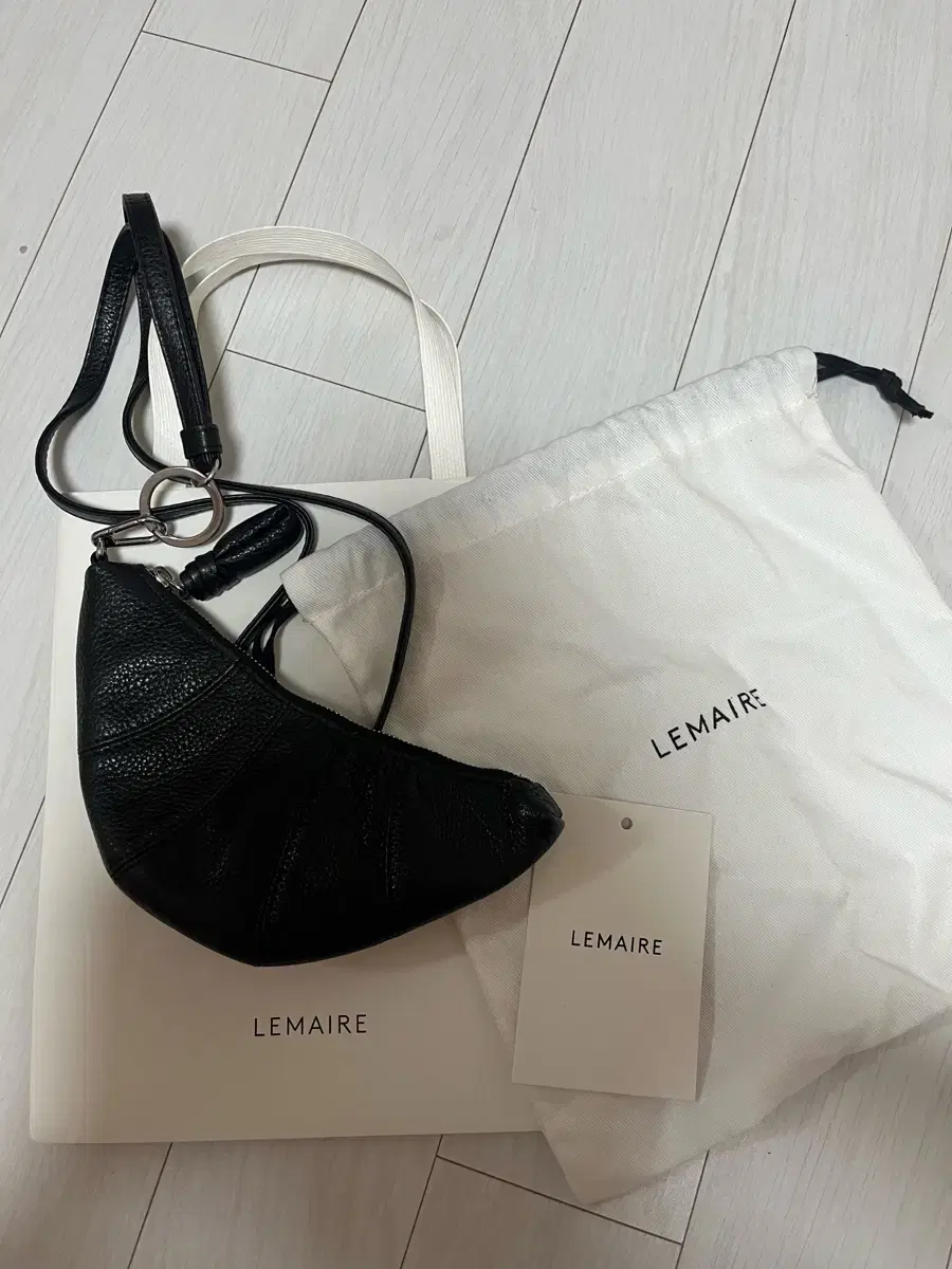 Lemaire Croissant Coinpulse Black