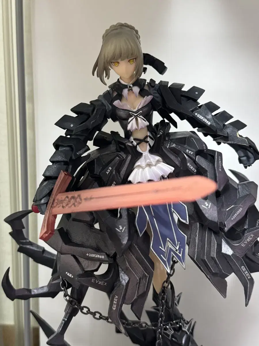 Saber Alter Figures