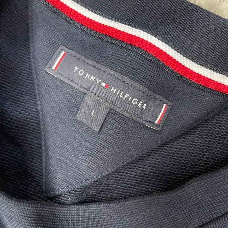 L TOMMY HILFIGER 타미힐피거 빅로고 맨투맨 A00265