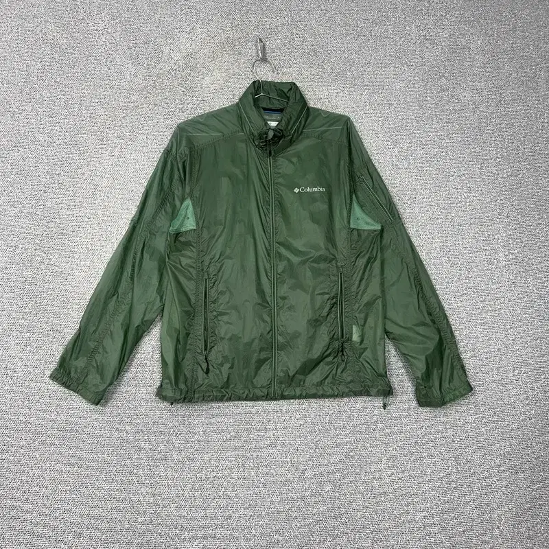 Colombia Green Functional Windbreaker L