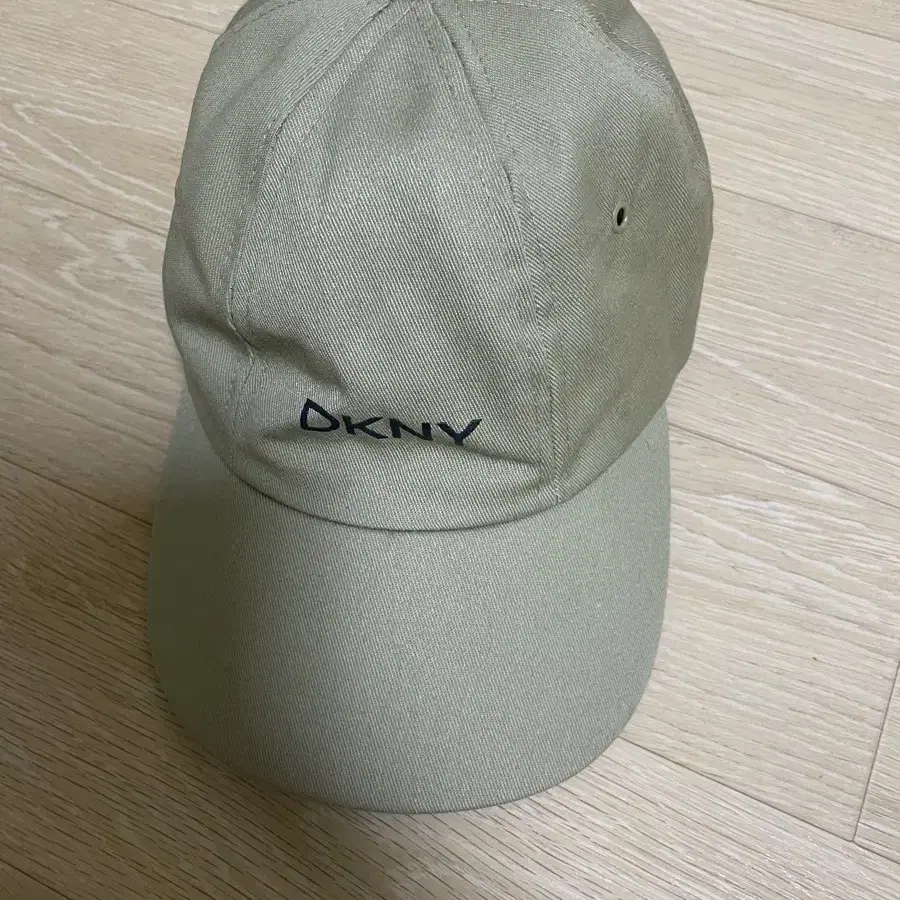 DKNY 모자