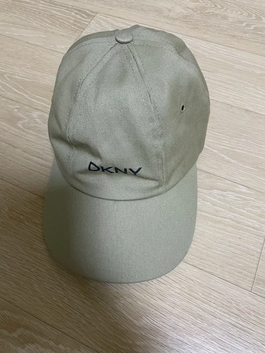 DKNY 모자