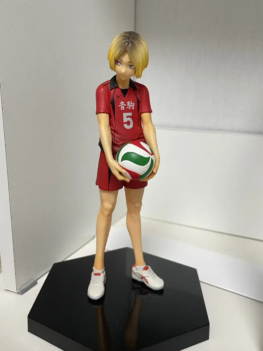 Haikyuu Kozume Kenma Figures