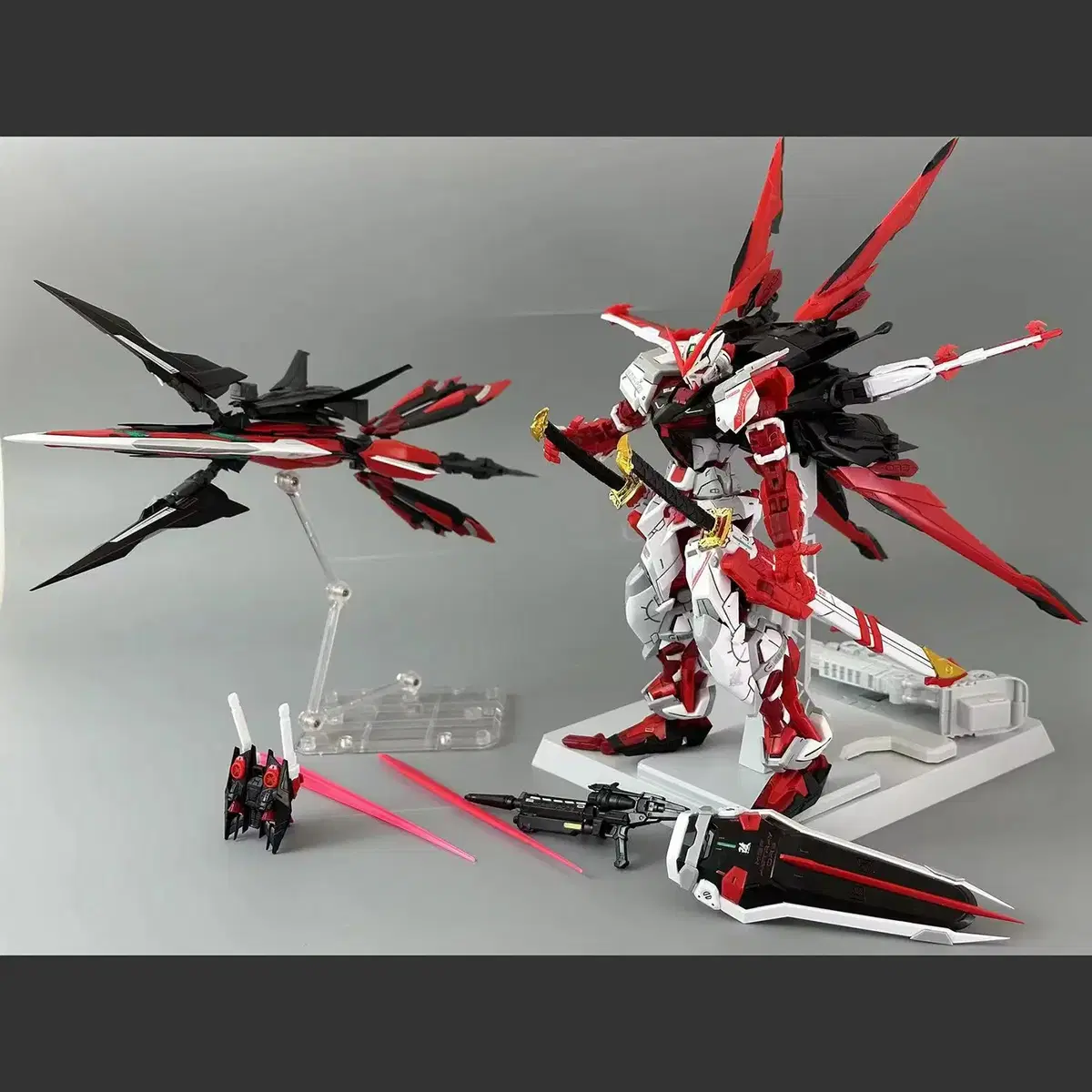 Dahn MG 8812A Gundam Red Frame Kai + Flight Unit Set Metal Build