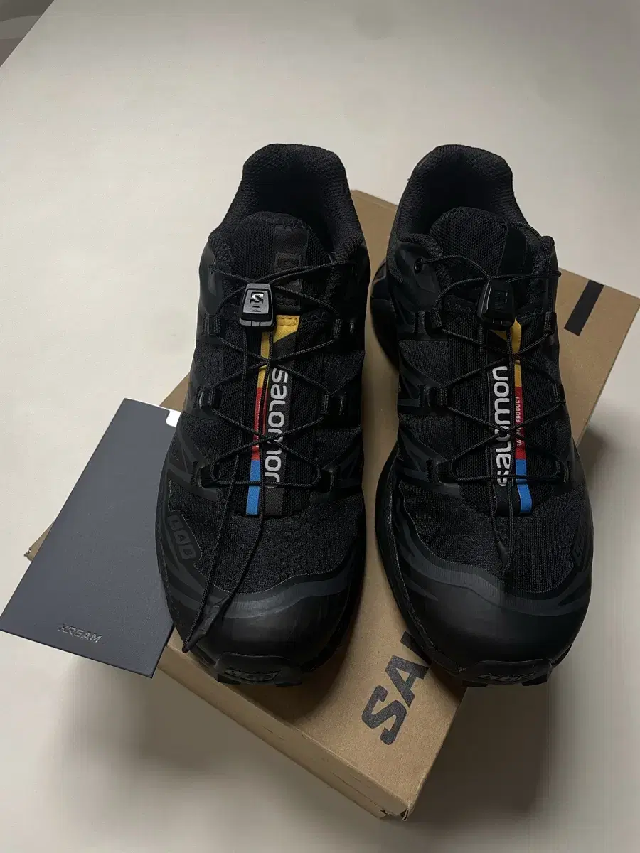 살로몬 XT-6 ADV BLACK 235