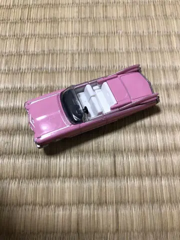 토미카 캐딜락