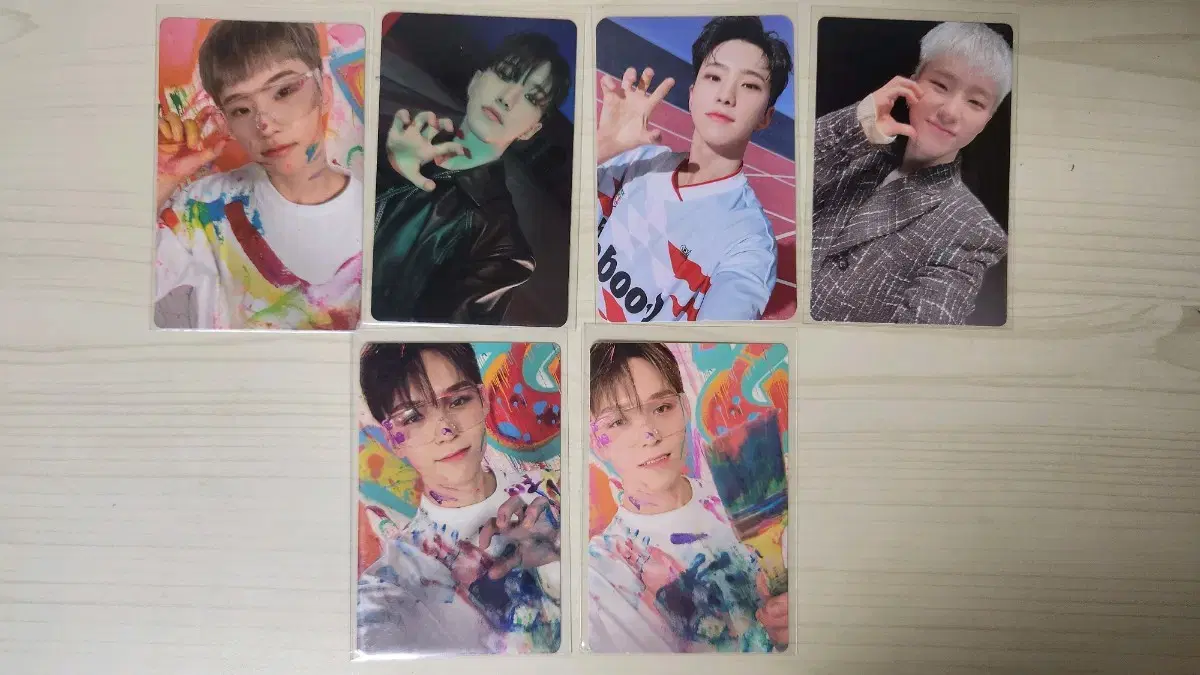 Seventeen hoshi,vernon photocard bulk sells cheaply.