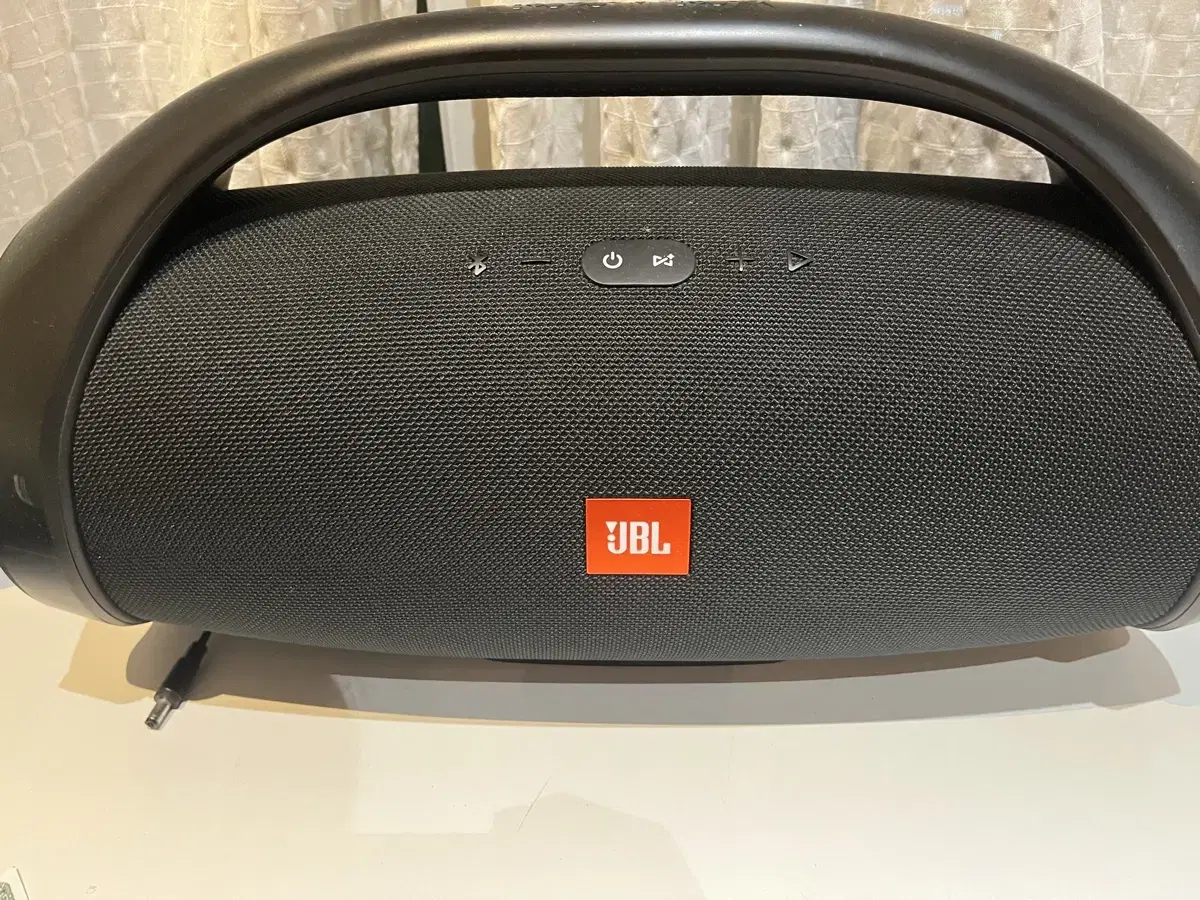 JBL BOOM BOX