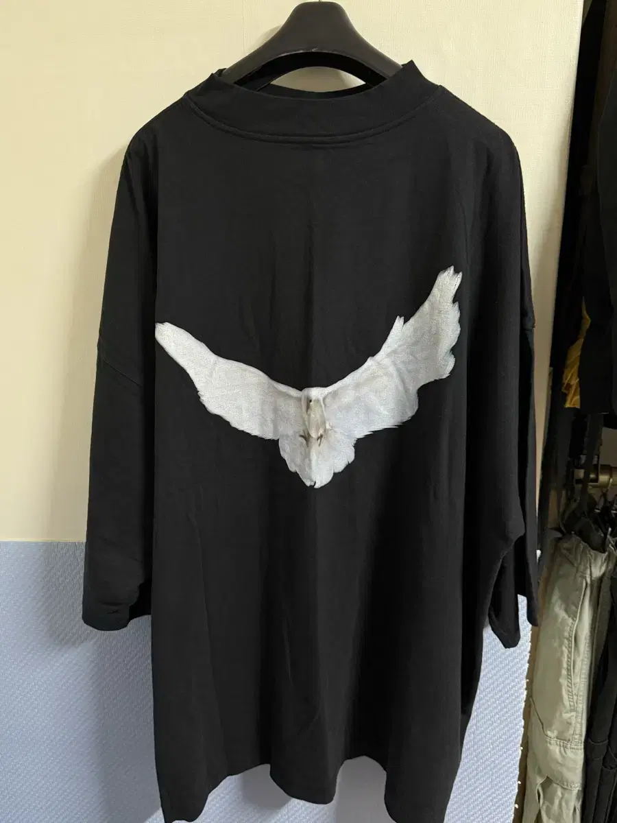 E.JI Gap Engineered by Balenciaga Dove 3/4 Sleeve Tee Black