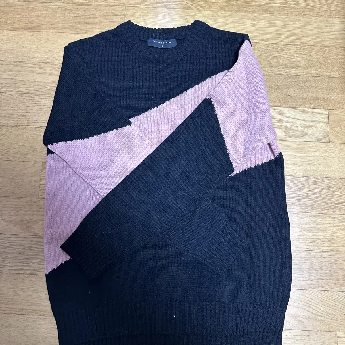 The Knit Company Wool Knit M