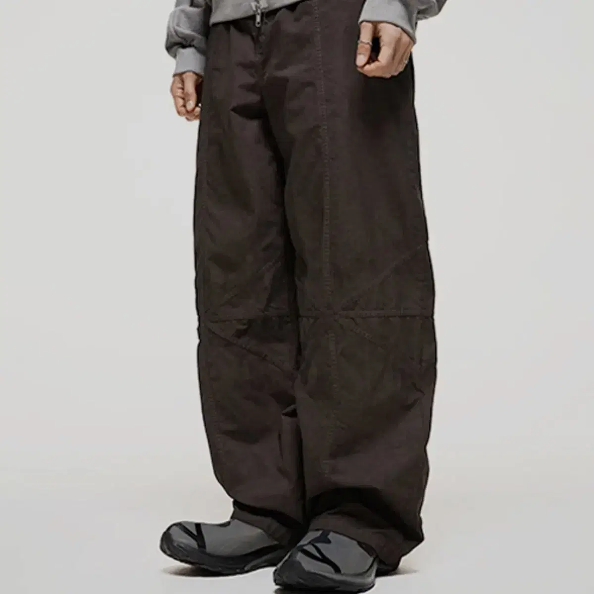 TCM TheColdestMoment Cross Line Pants cross line pants