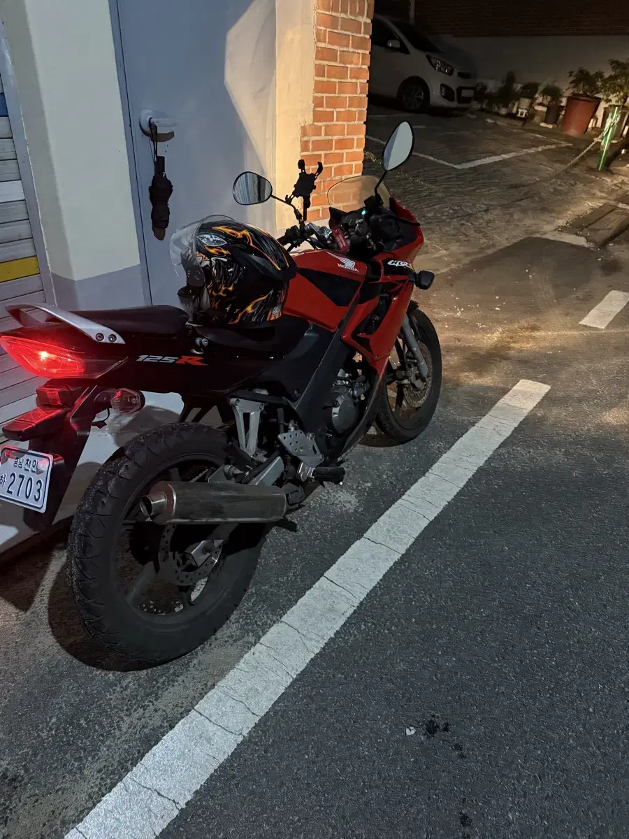 CBR125r