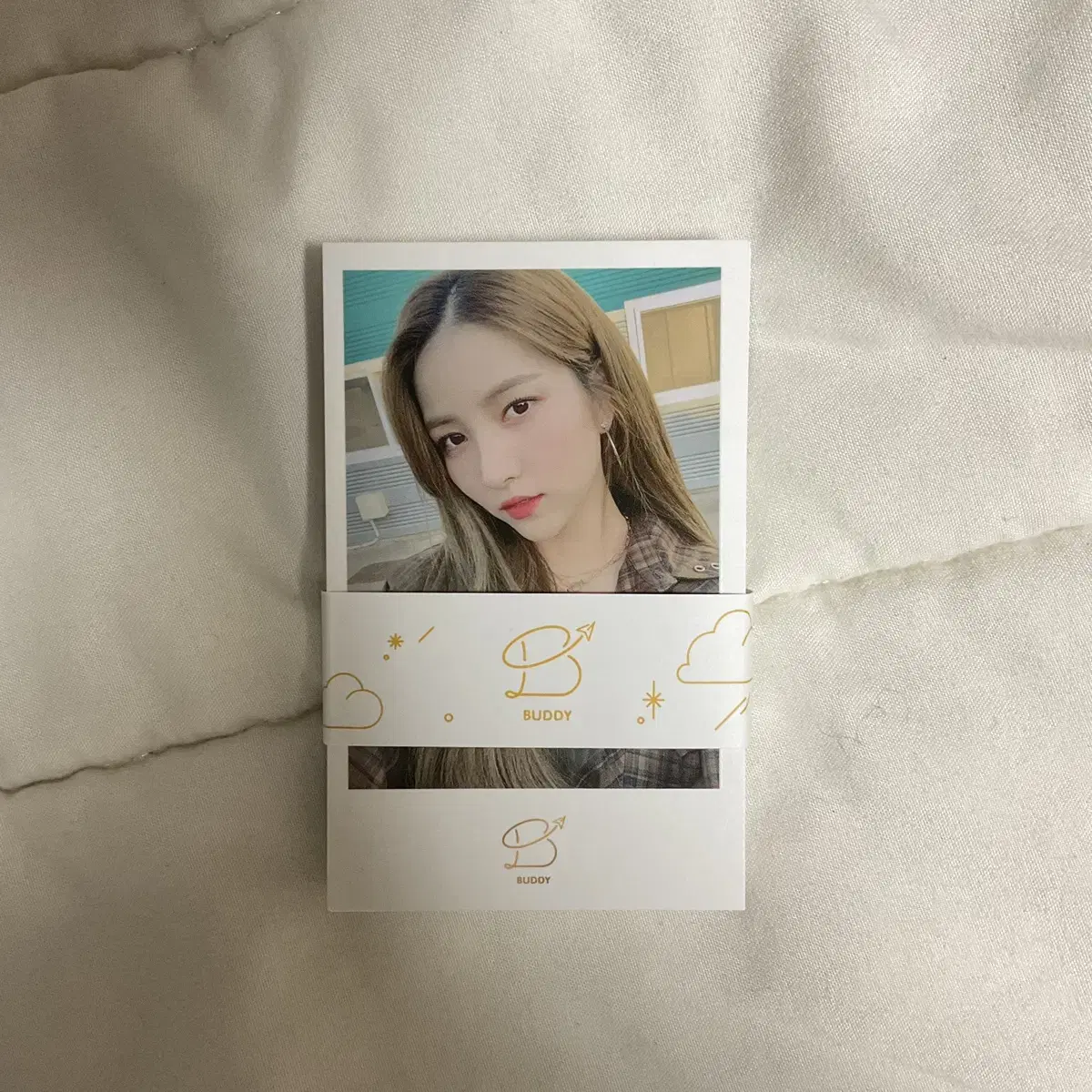 (Reservations available)Gfriend Official polaroid photocard 30 copies bulk sold