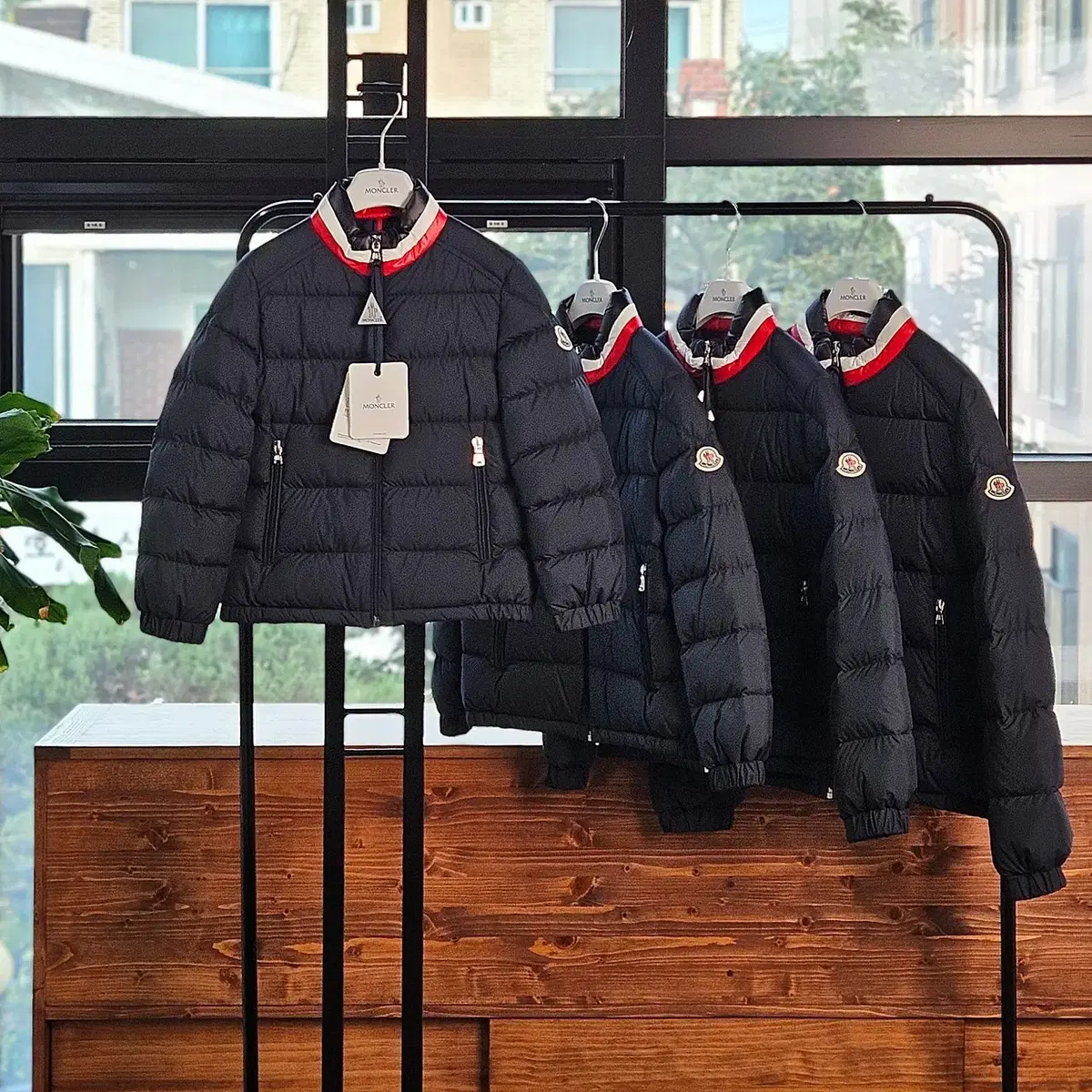 24FW MONCLER 몽클레어 키즈 VASHITI 패딩 네이비 [8세]