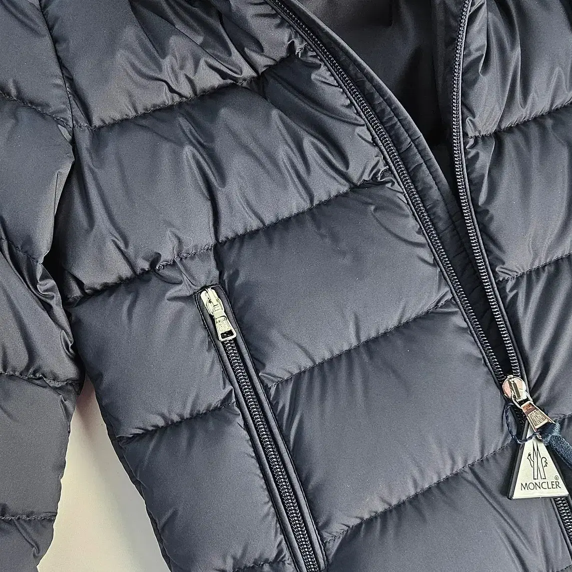 24FW MONCLER 몽클레어 키즈 VASHITI 패딩 네이비 [8세]