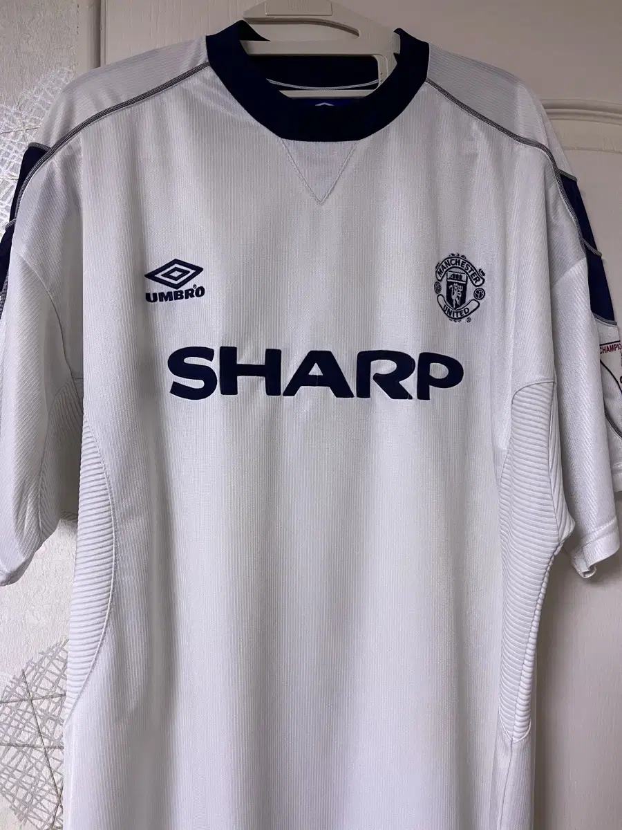 Manchester United 99-00 Third XL Size