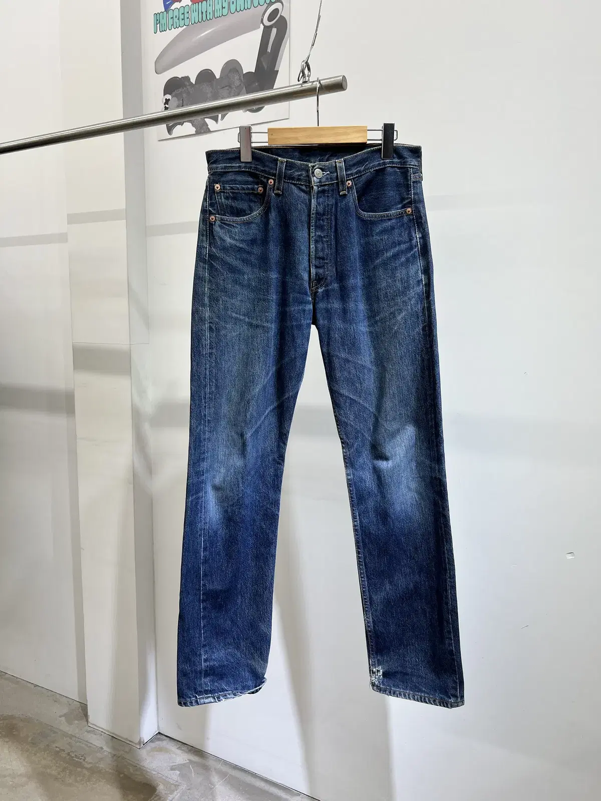 90's LEVIS 501 (Made in USA)