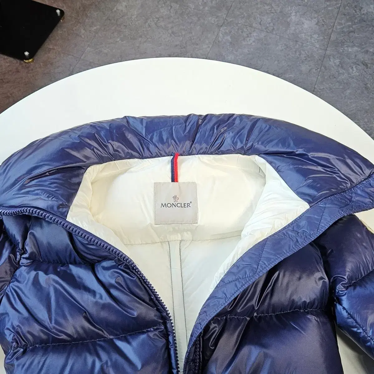 23FW MONCLER 몽클레어 DOURO 패딩 블루 여성 [2]