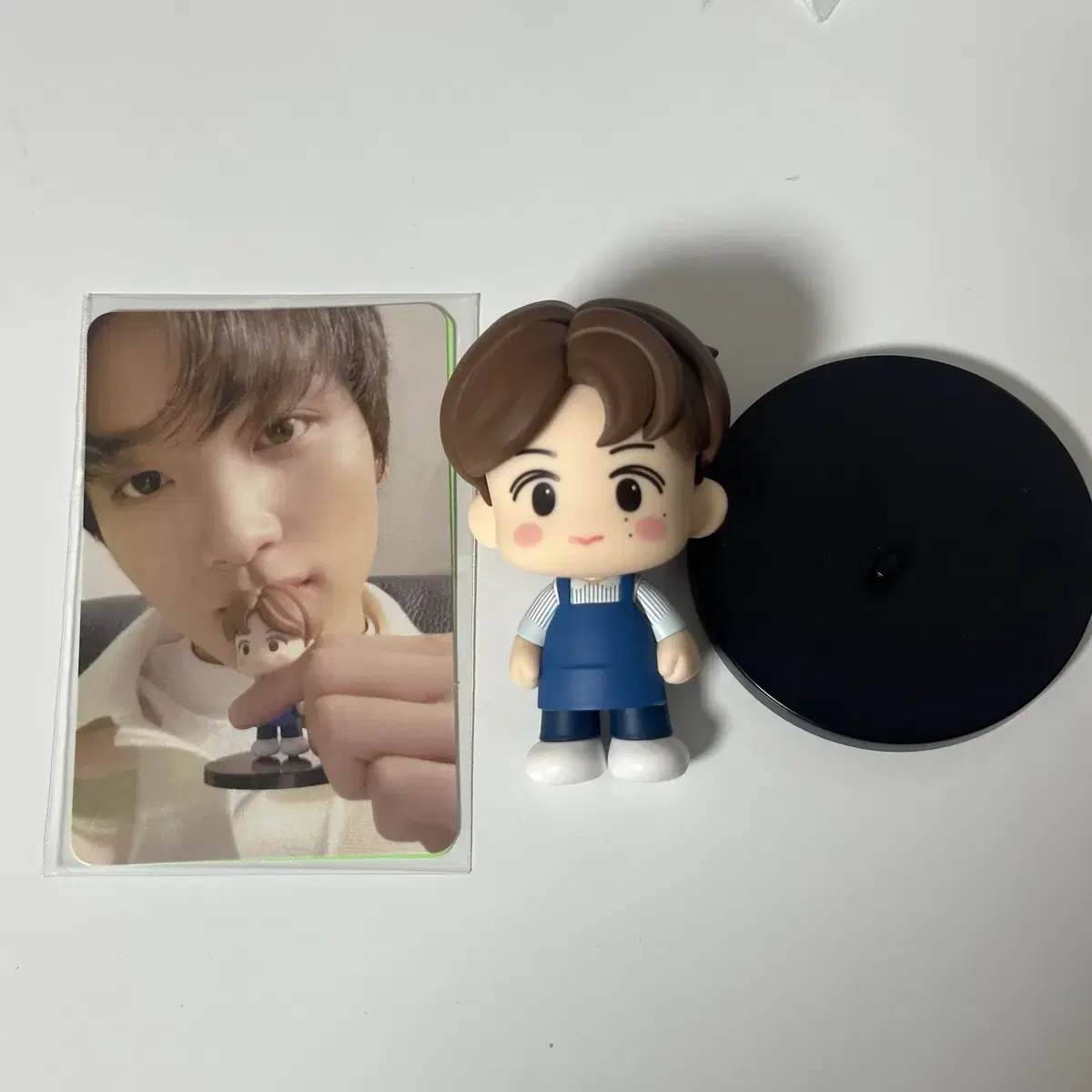 Kid's Figure Dream haechan + sealed photocard